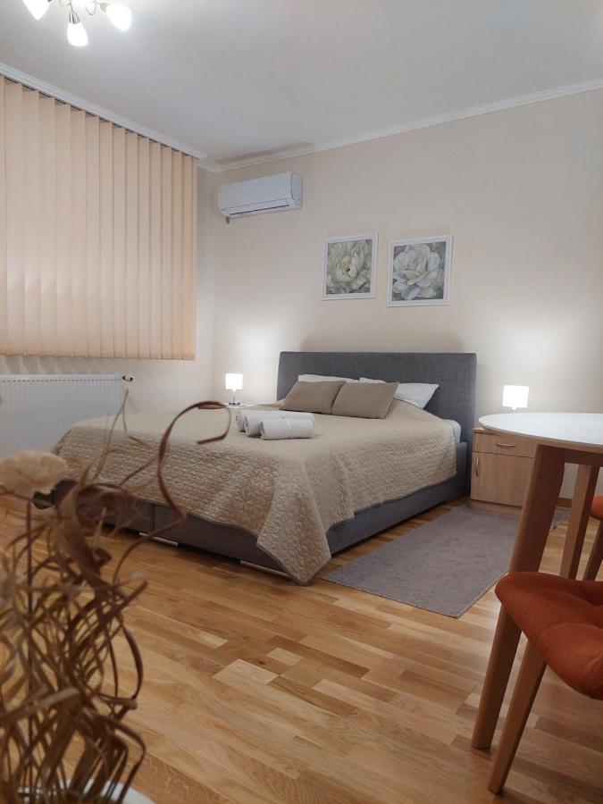 Apartman Miluro Суботица Экстерьер фото